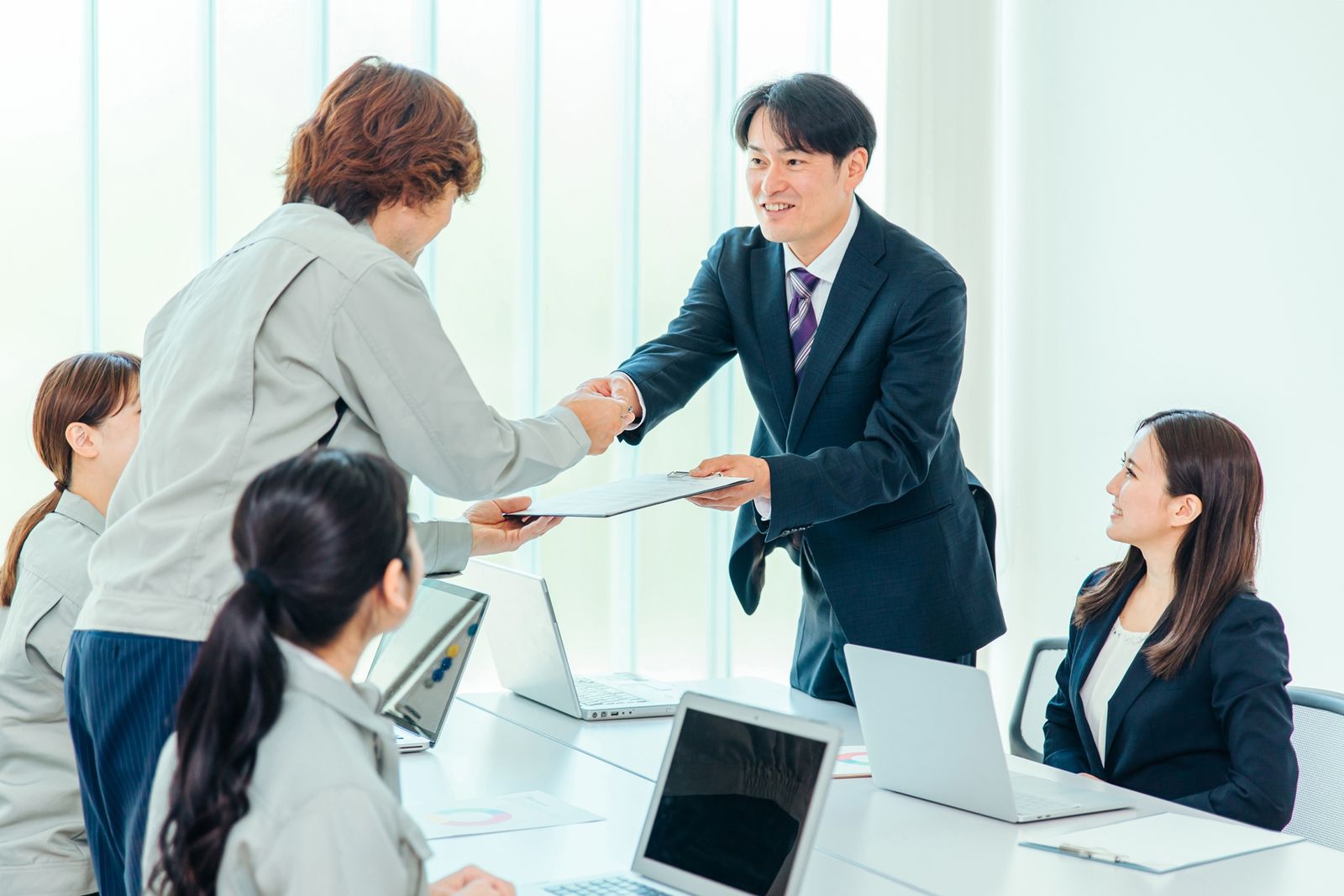 迅速に対応する弁護士